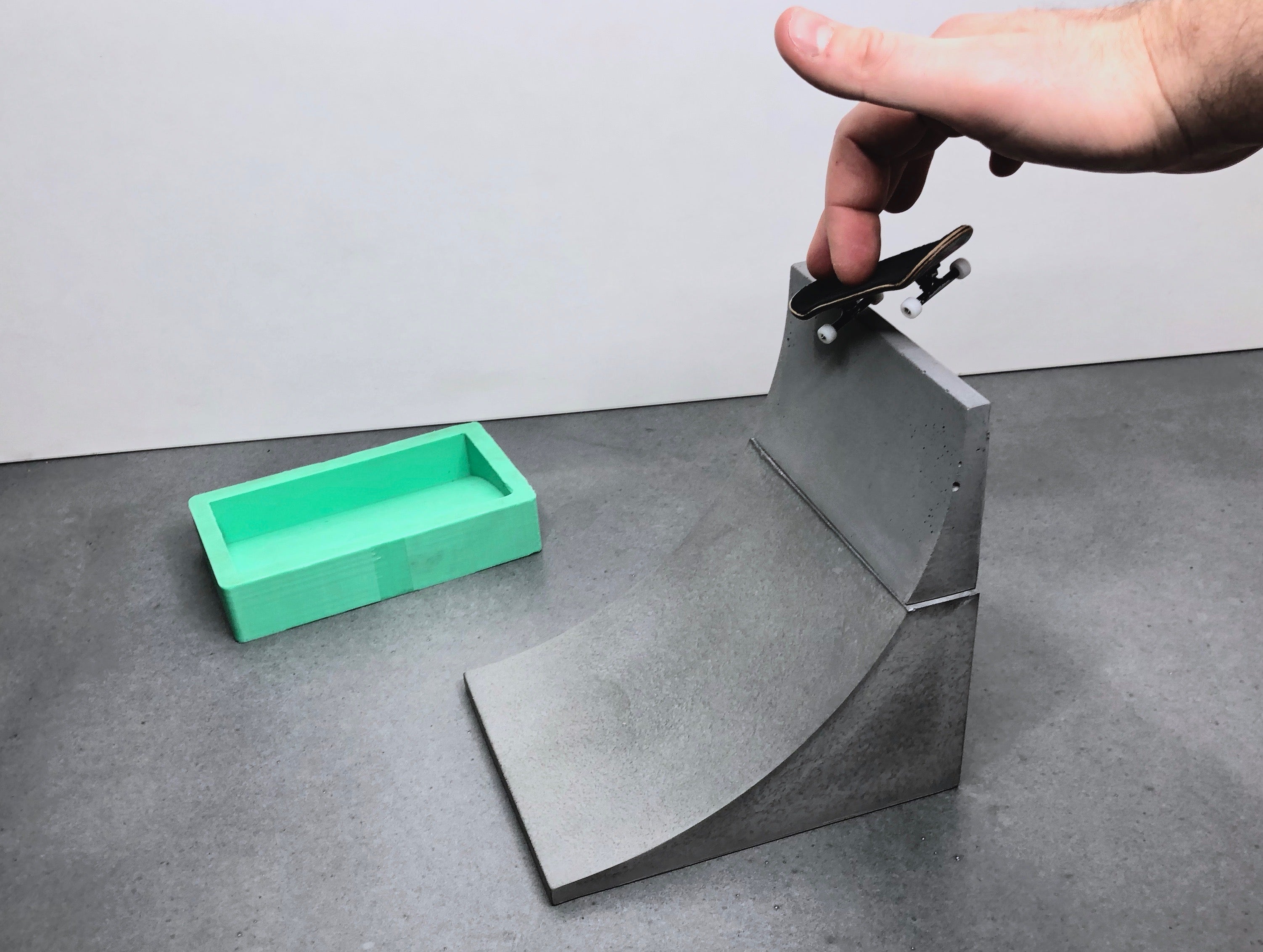 Table & Kicker-Mold